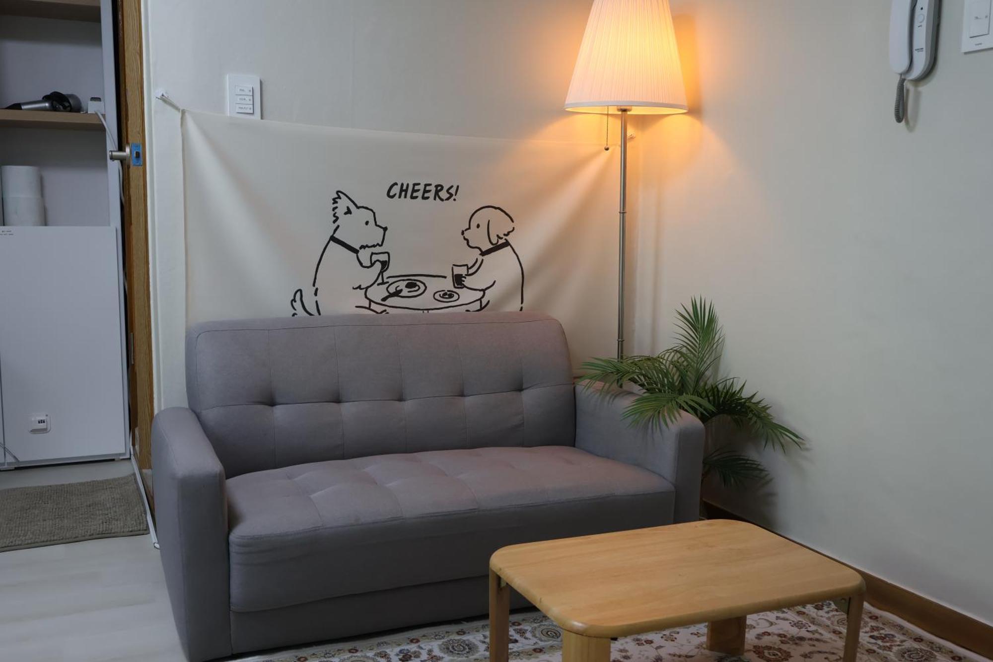 Clover Stay, 2br,1ba,mapo, Free-wifi, Seoul